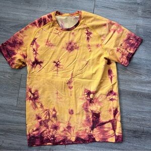 lululemon athletica Metal Vent Tech Marble Tie-Dye in color Soleil Mulled Wine